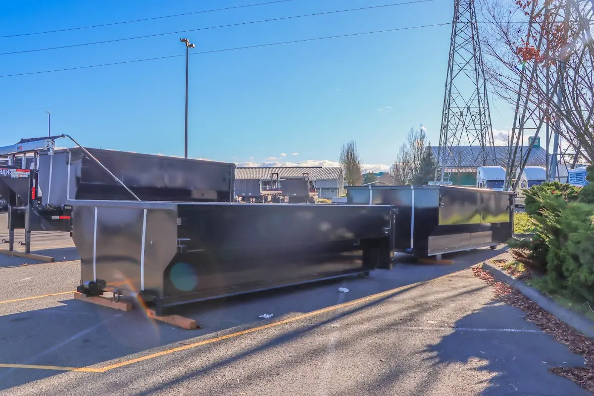 Professional dumpster rental and junk removal service in Madera Ranchos